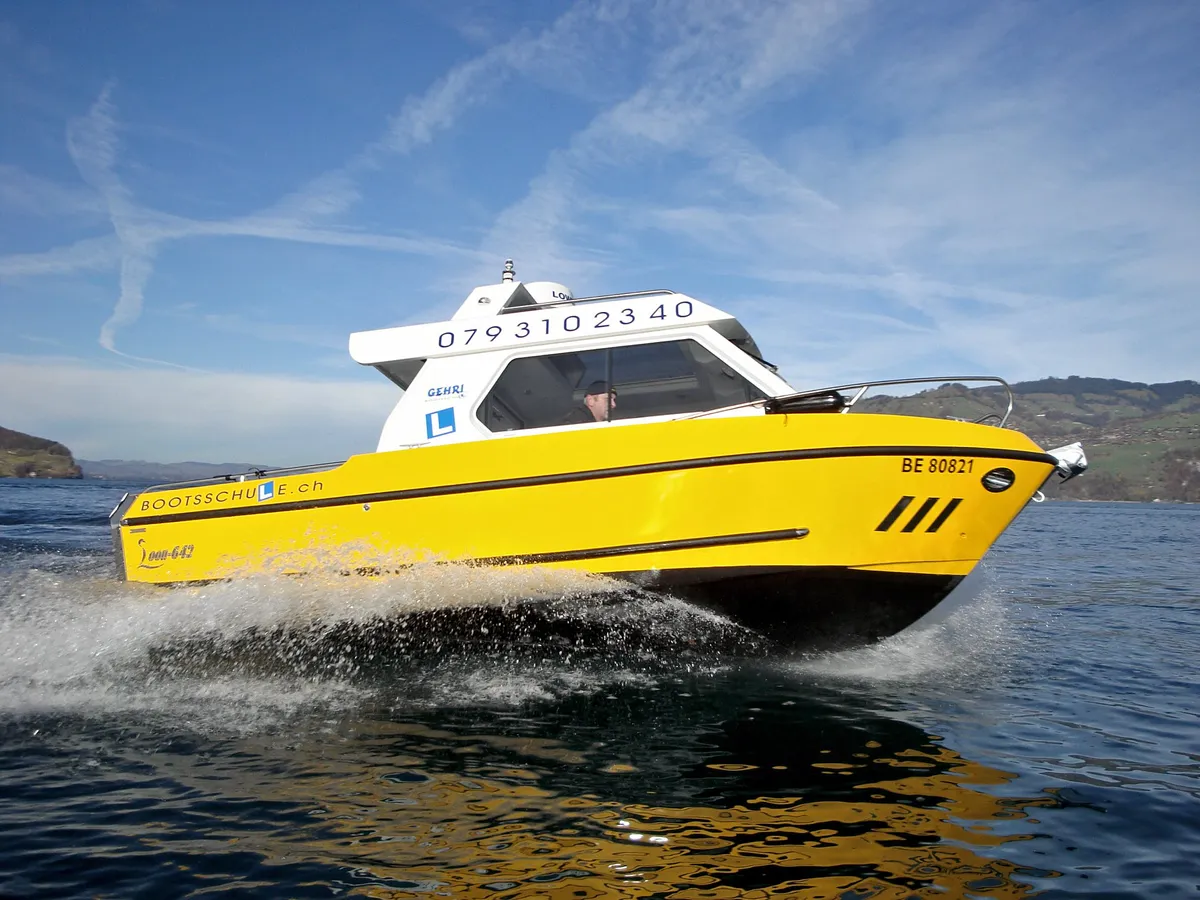 motorbootschule-thunersee.jpg