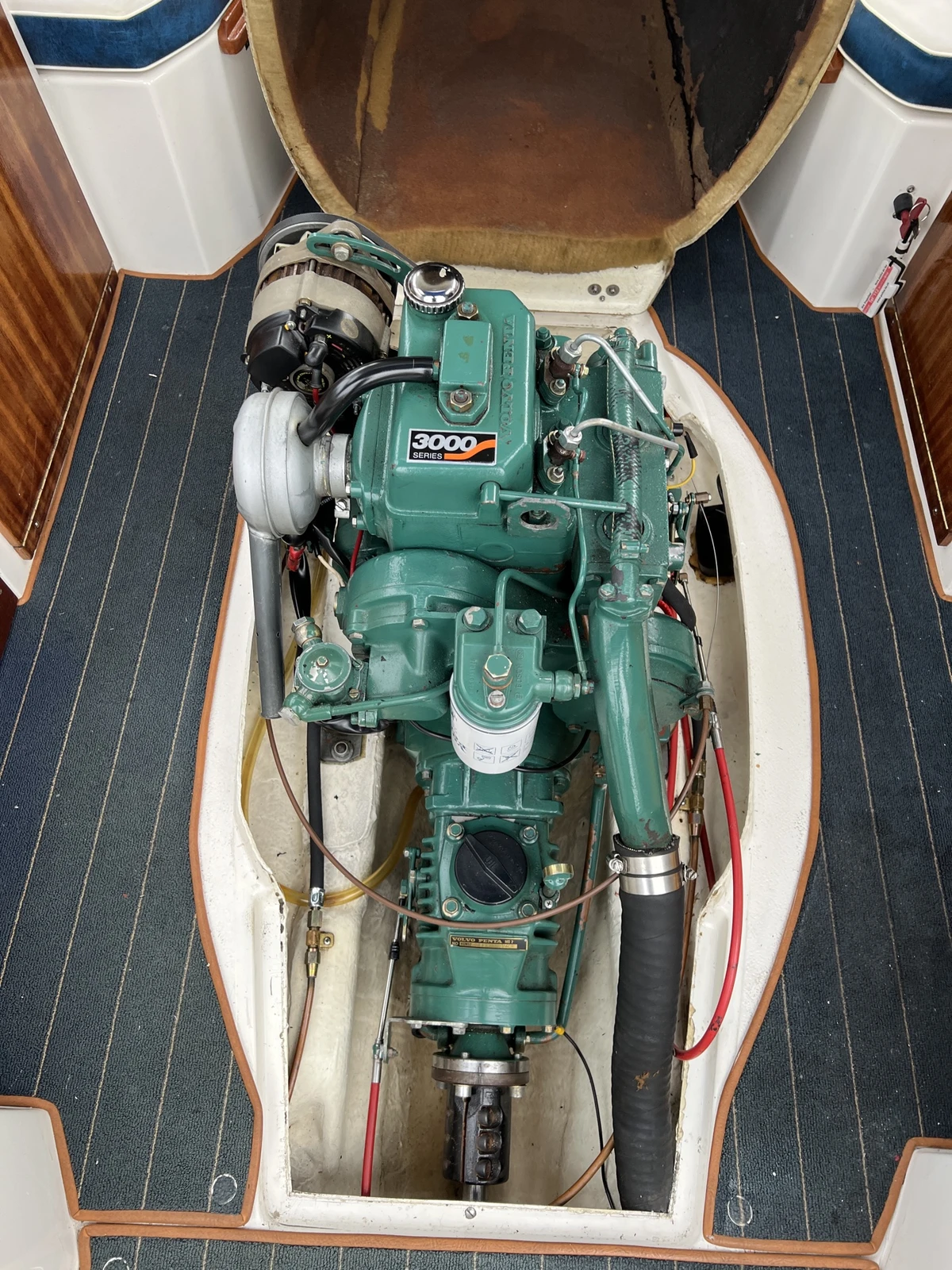 saga20-diesel-bootsschule-thunersee.jpg