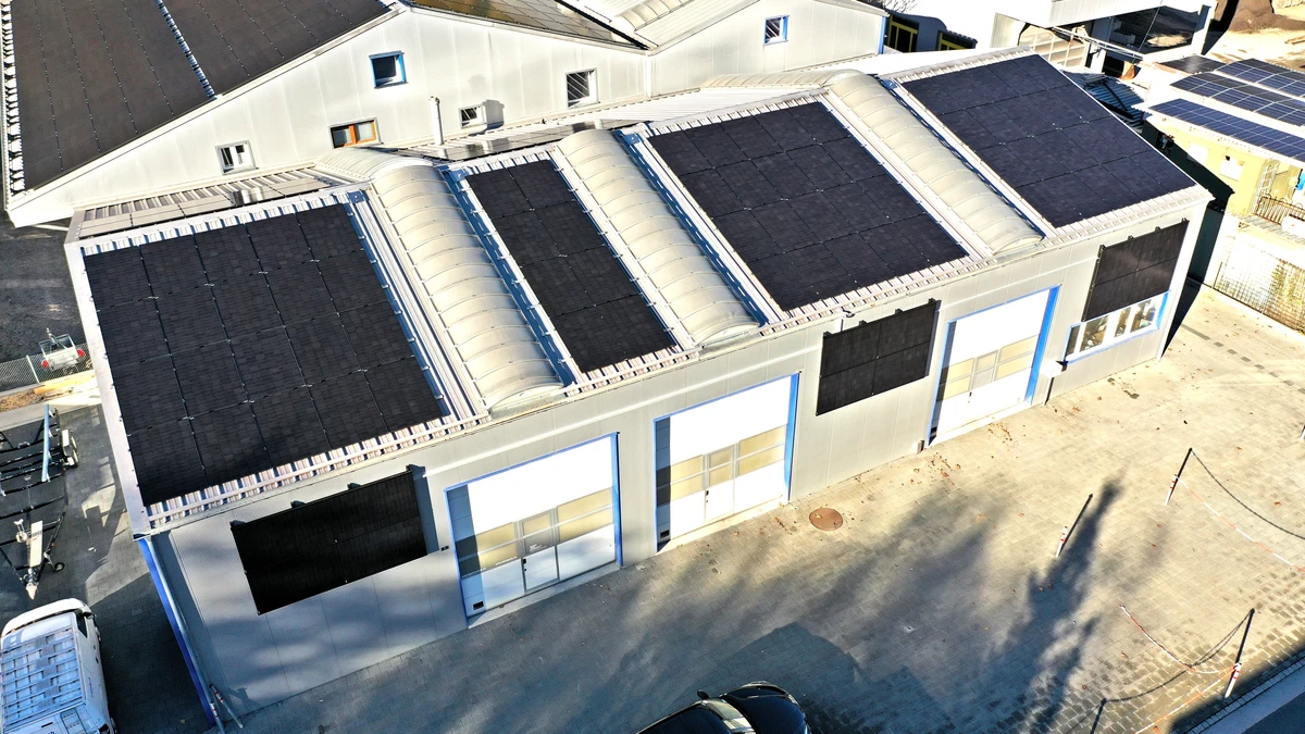 solaranlage-bootsschule-thunersee.jpg
