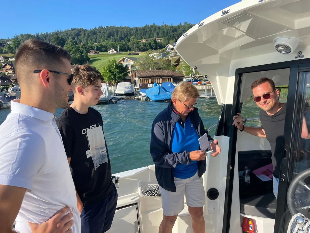 sportbootfuehrerschein-see-thunersee-04.jpg