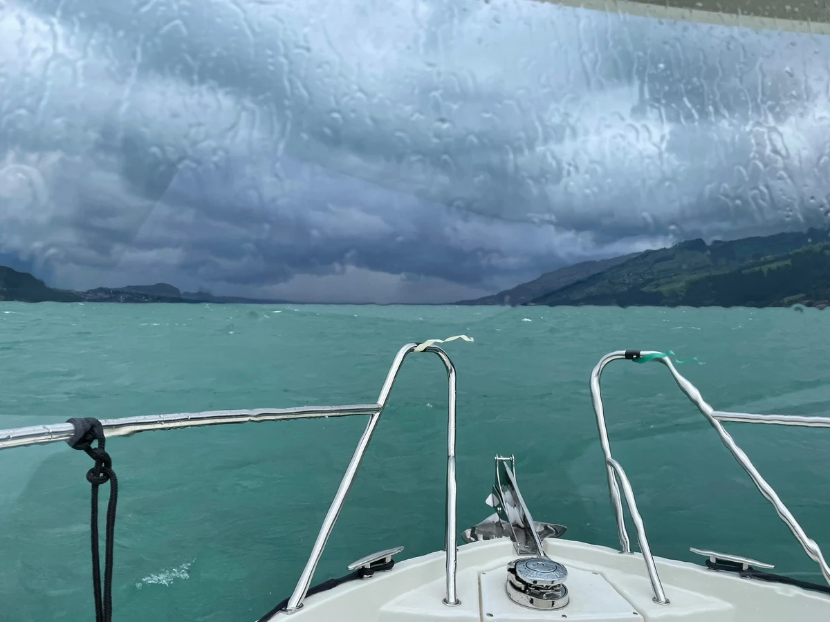 bootsschule-thunersee-bootspuefung-sturmwetter.jpg