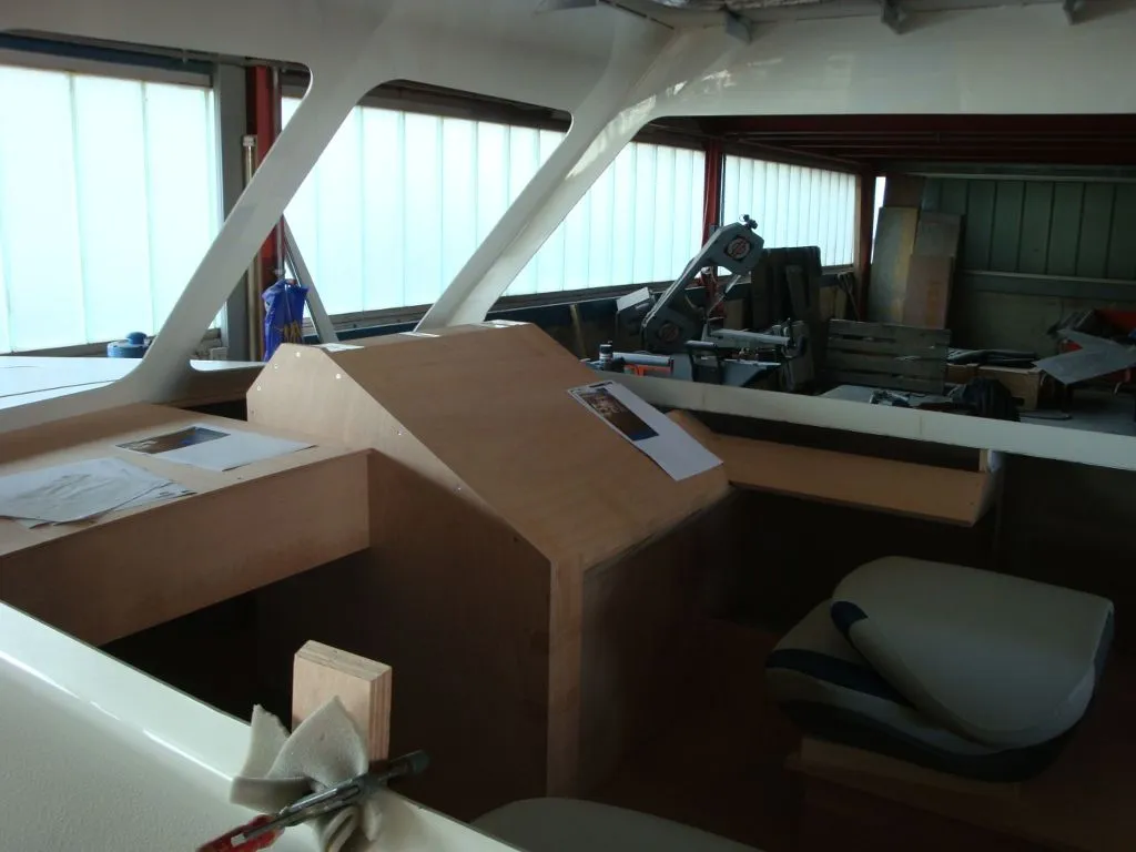 Im Bau f&uuml;r die Motorbootpr&uuml;fung, Fahrschulschiff f&uuml;r den Bootsunterricht am Thunersee