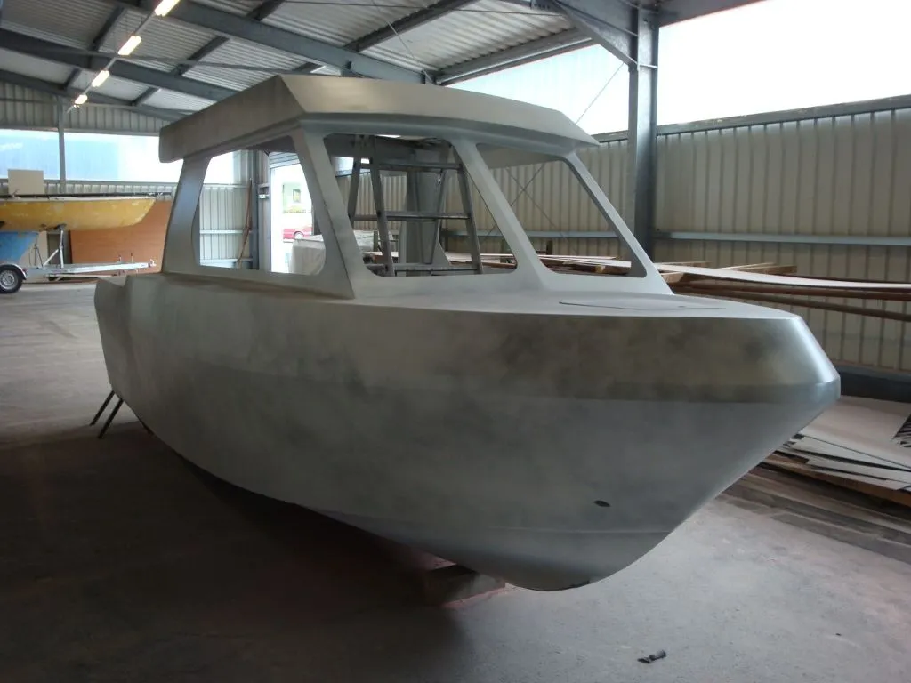 Im Bau f&uuml;r Motorbootpr&uuml;fung Kat. A und Bootsunterricht am Thunersee